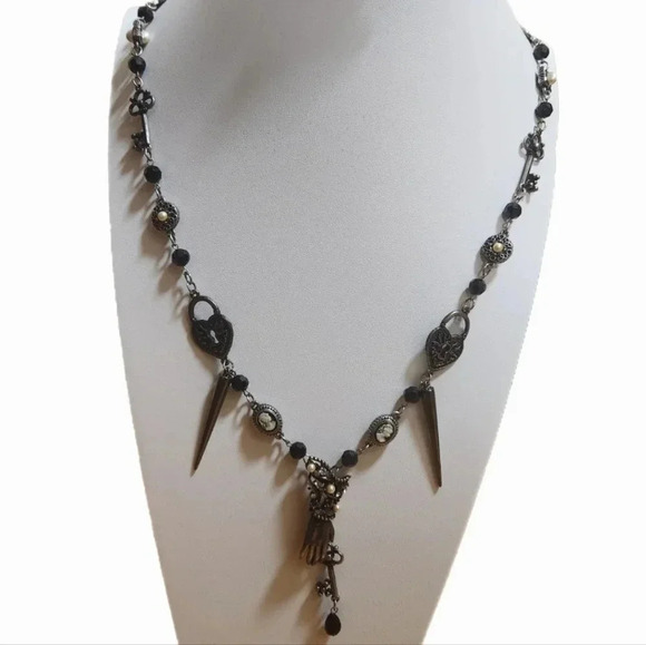 Black silver tone statement long necklace - Picture 1 of 5